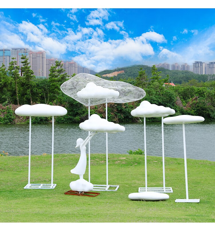 户外玻璃钢云朵雕塑创意景观人物摆件广场草坪庭院园林美陈装饰品