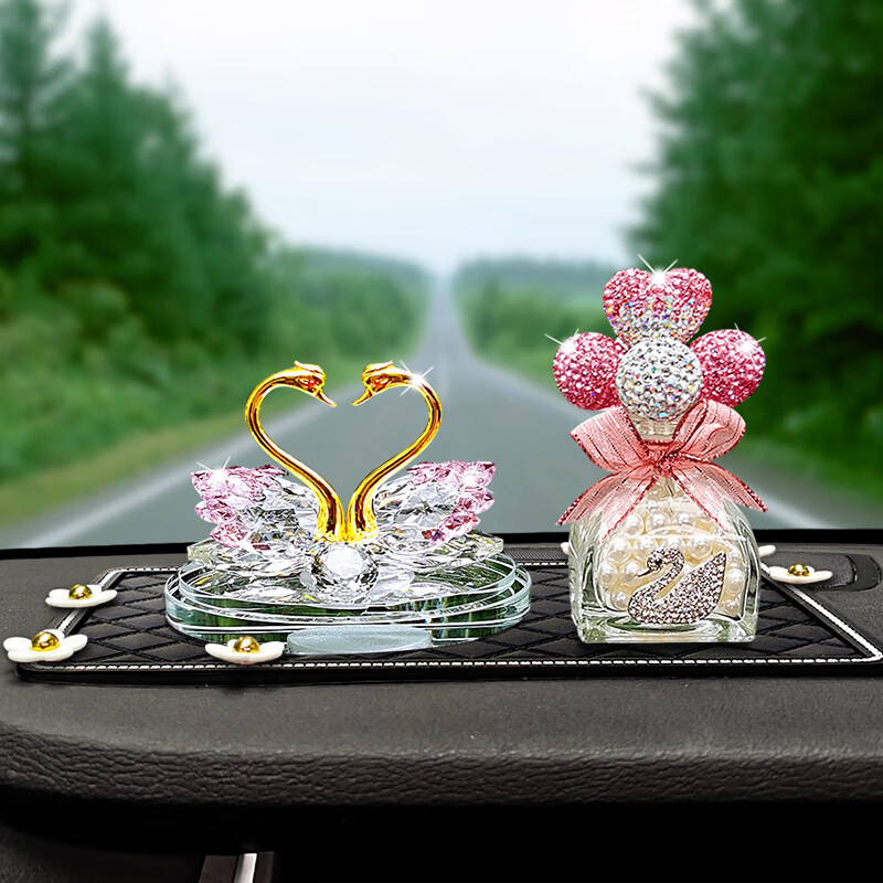 汽车装饰用品大全车上香薰淡香漂亮内饰女生车内羽毛蓝天鹅金颈蓝钻