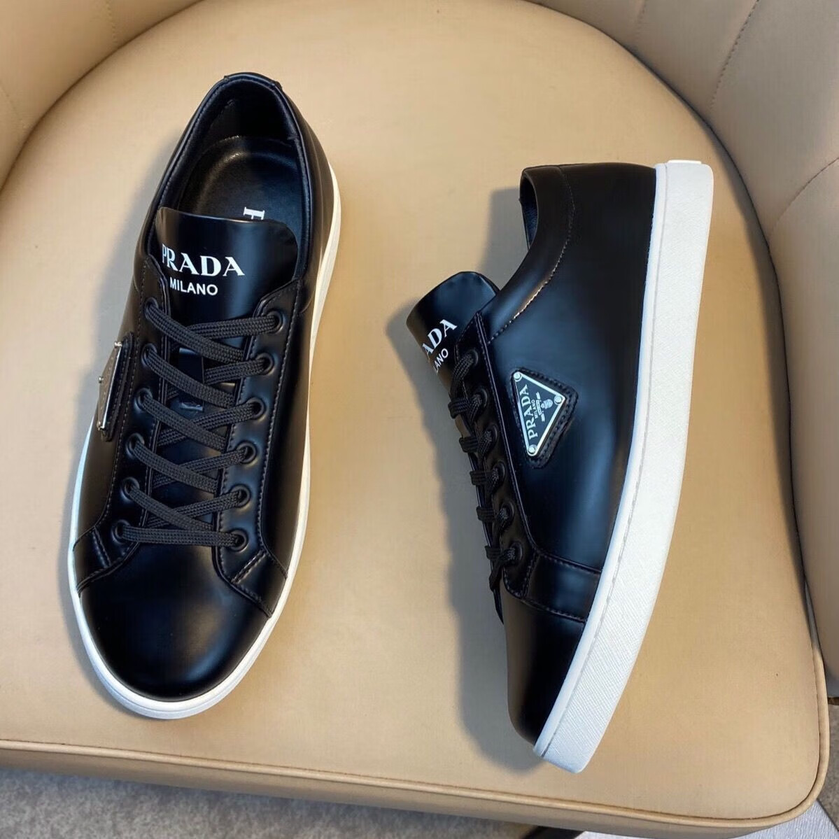 商场同款普·拉达欧洲站系带p三角标高颜值潮男潮牌鞋子时尚休闲板鞋