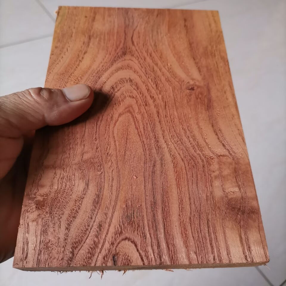惠利得香椿木原木板料边角料小方料文玩雕刻镇宅diy红椿木小木方定制