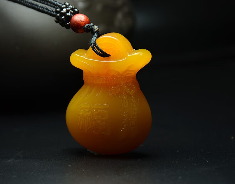 珠缘景翠和田玉钱袋子吊坠黄玉钱袋福袋挂件吊坠黄玉戴戴有钱招财毛衣
