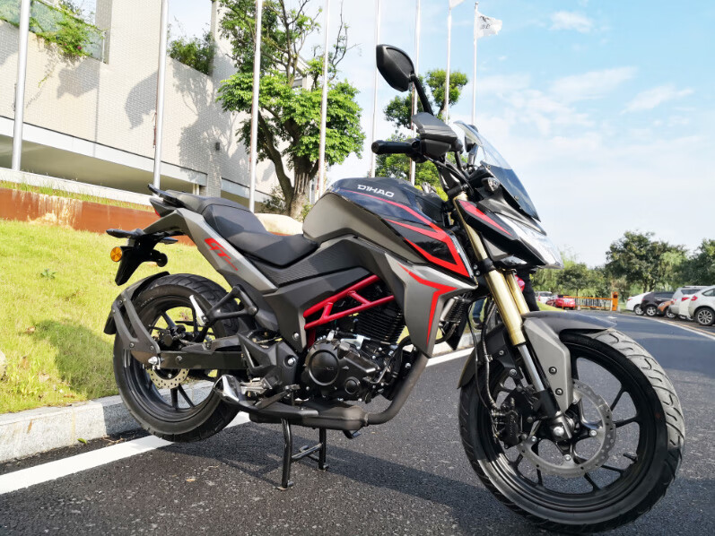 2020新款暴风眼250摩托车街车国4电喷油冷cbs机车跑车可上牌隆鑫re250