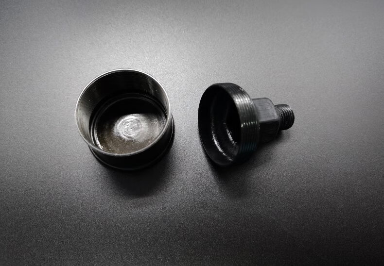 3 旋盖式油杯 铁皮牛油杯 一盒装 50ml(16x1.5)10只装