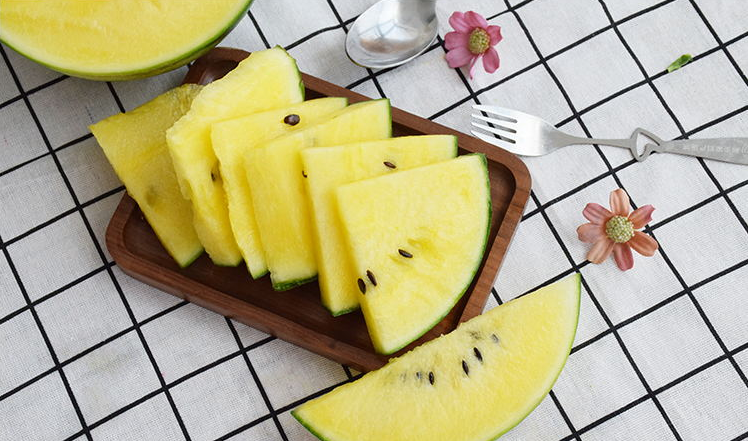 晨臻特小凤黄心西瓜 脆甜黄瓤西瓜 当季水果 2个装(5斤-6斤)【图片