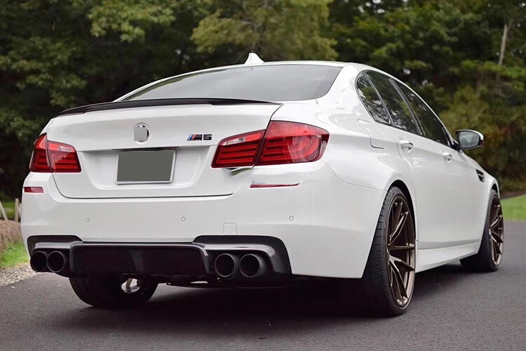 22款宝马5系前唇适用于f10/f18改装m5包围碳纤维前铲侧裙后唇尾翼中网