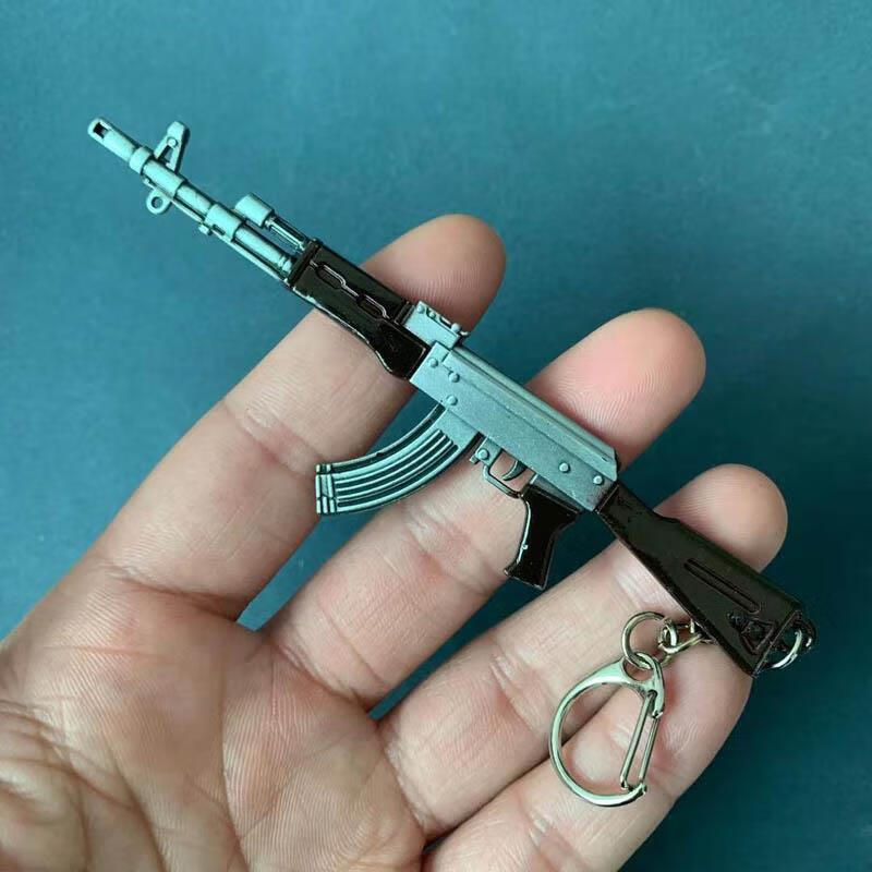 恋依小铺新品ak47合金属玩具突击枪模吃鸡和平游戏周边精英钥匙扣书包