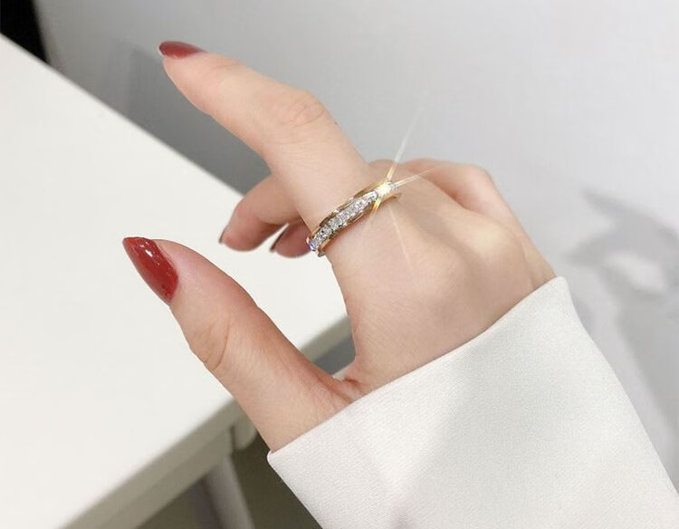 粗手指戒指女单调满钻大码胖mm感粗胖手大号食指小众设计感指环银色