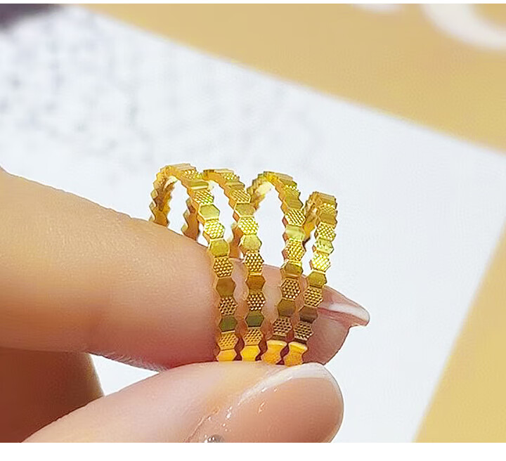 老凤祥款式 黄金蜂巢戒指女999足金简约六边形戒子5g素圈指环足金送
