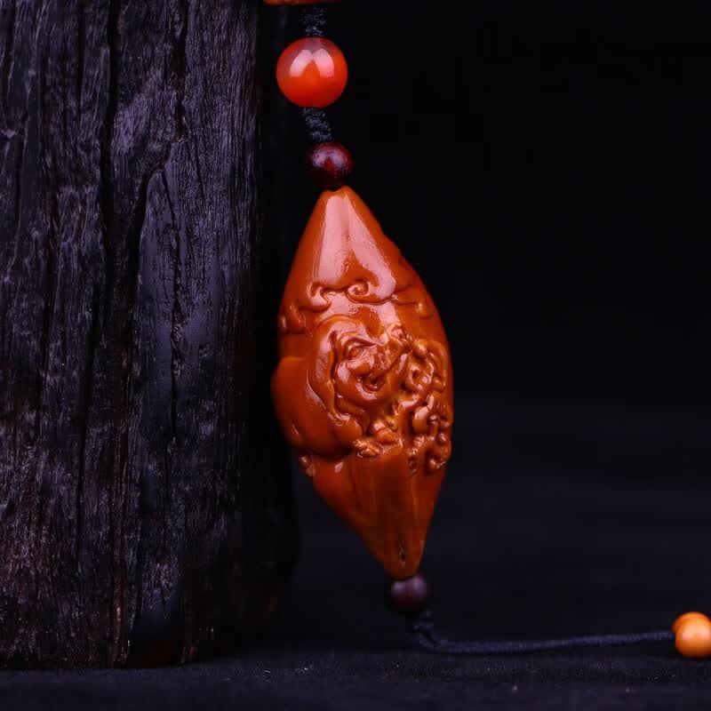 盘道周泉兴十二生肖橄榄核雕单子梅林老核挂件苏工文玩舟山纯手工狗