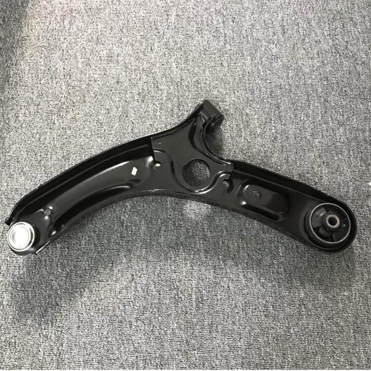 适用起亚k3现代朗动下摆臂下悬挂下支臂三角臂悬挂总成修理配件 朗动
