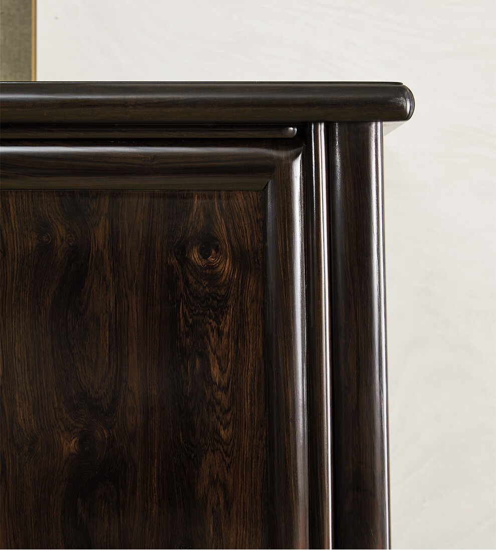 苏州店有售苏素红木家具紫光檀学名东非黑黄檀圆角柜带几座中式面条柜