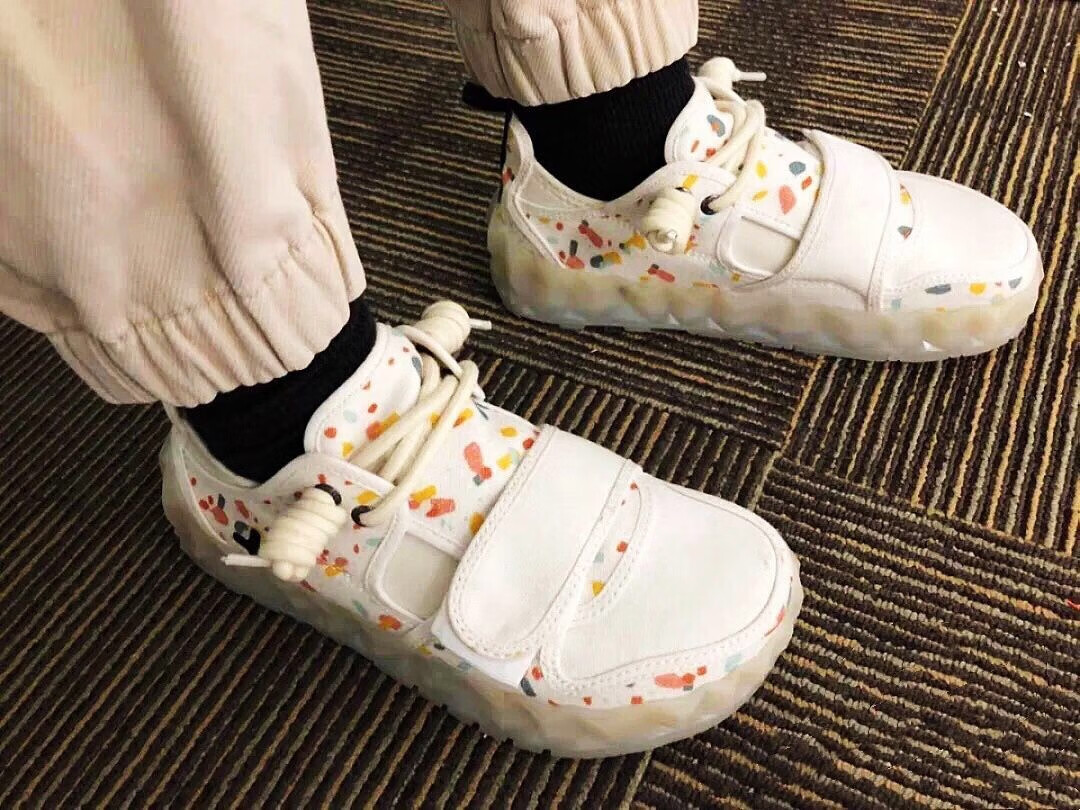 2022新款美国otz丑萌鞋美国otz丑萌鞋女帆布夏款透气大头憨憨鞋果冻