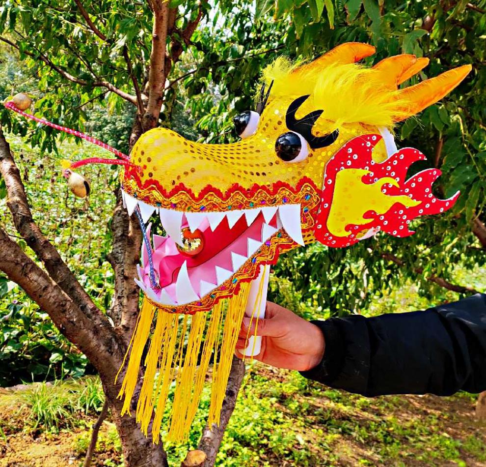 戬珏 舞龙道具儿童舞龙塑料龙头幼儿园舞台表演烫金龙布龙轻龙灯sn