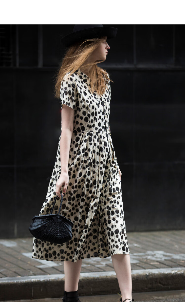 原创设计花树果圆点斑点连衣裙女潮流街拍百搭2021夏新款显瘦气质学生