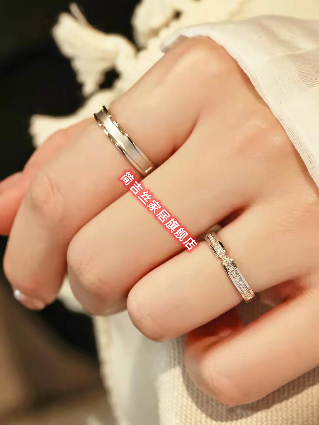 老凤祥情侣戒指s925纯银蒹葭与白露小众设计男女对戒情人节礼物 素圈
