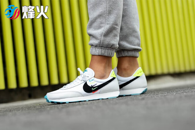 烽火体育nikedbreakse耐克女子五彩勾复古休闲运动跑步鞋ck2606100ck2