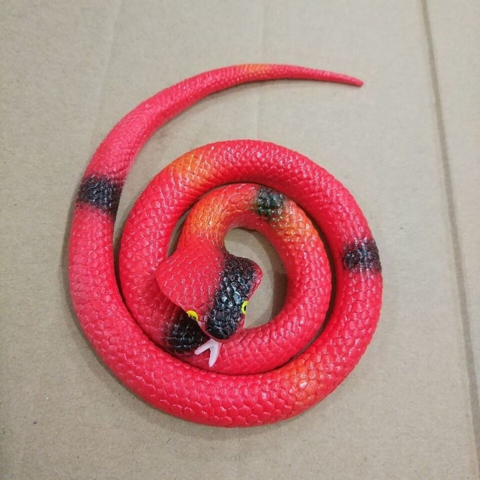 橡胶蛇75cm玩具蛇仿真整蛊吓人玩具 创意软胶蛇地摊玩具蜘蛛 黑色眼镜
