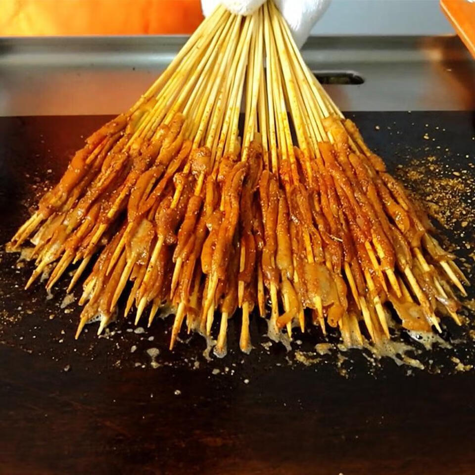 铁板烧烤食材鸭肠小串牛肉面筋鸡肉串鱿鱼串网红夺命小串套餐混批鸭肠