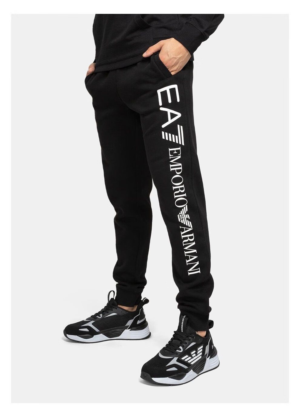 armani阿玛尼男装ea7男士秋冬加绒运动休闲裤卫裤8nppb5pj07z1203黑色