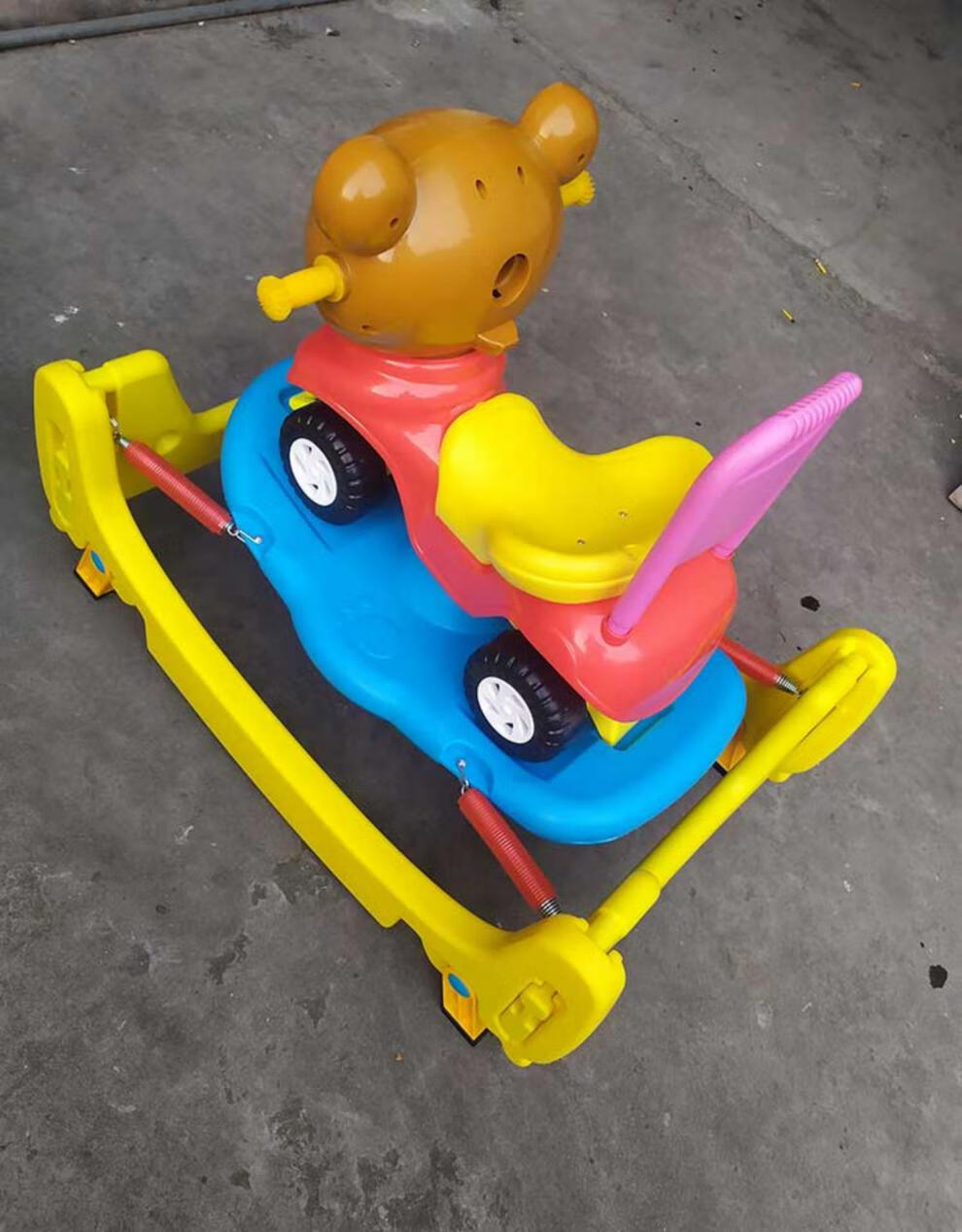 家用玩具爆笑虫子宝宝摇摇车小熊弹簧蹦蹦车玩具车黄色底座棕色小熊头
