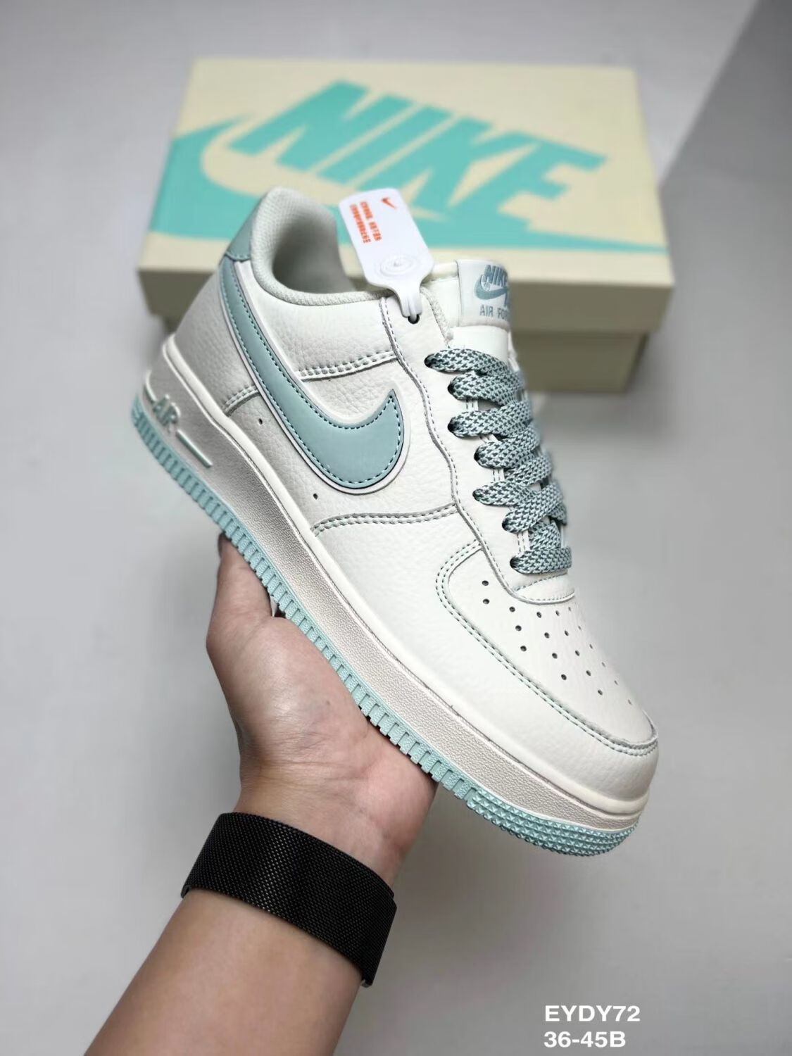 【官方甄选】纯原天蓝色空军一号满天星低帮休闲板鞋百搭缓震气垫跑步