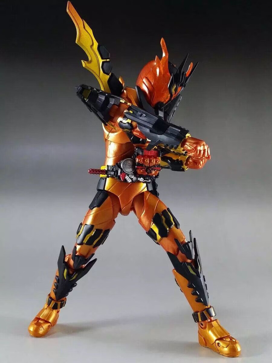 【官方认证】万代(bandai)假面骑士创骑手办同款shfbuild危险坦坦形态