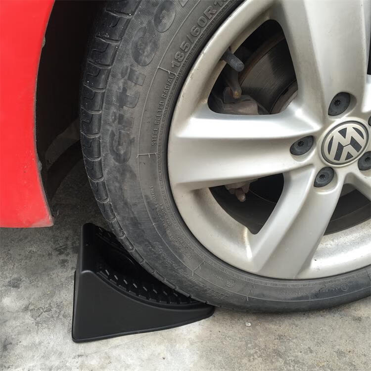汽车三角轮胎支垫斜坡防滑防溜车轮阻挡静止止退器防溜停车止滑垫