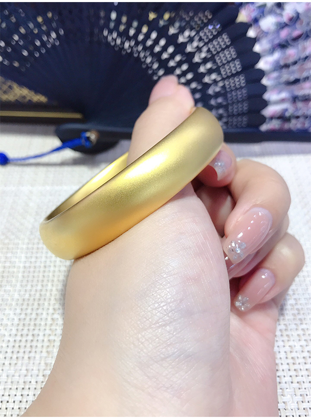 韩大福古法金手镯扁款宽面磨砂黄金镯子女士足金妈妈款传承古法手工
