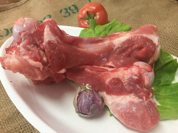 顺丰发货猪筒子骨猪筒骨猪棒骨带肉筒骨猪筒子骨大骨头多肉棒骨4斤