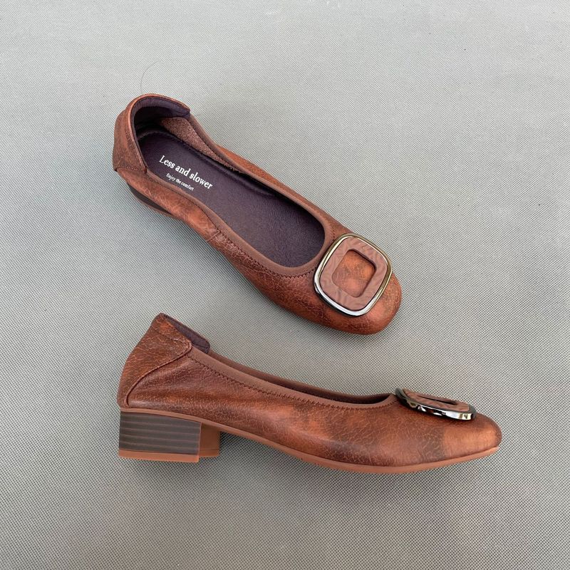 大码女鞋40-43宽胖脚特大低跟牛皮浅口女单鞋四季鞋 好穿 有4243大码