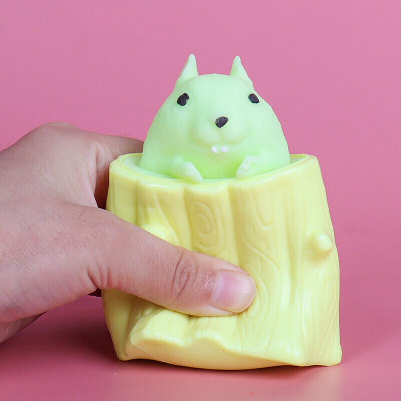 邪恶小松鼠网红减压玩具挤压树桩捏捏乐橡胶玩具儿童娱乐玩具 青黄色2