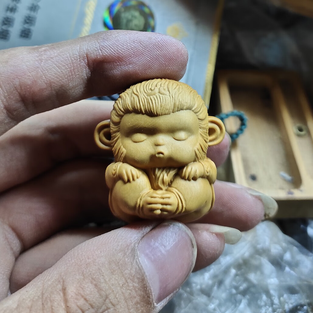 黄杨木手把件 黄杨木可爱卡通迷你小猴子萌悟空挂件招财手把件把玩