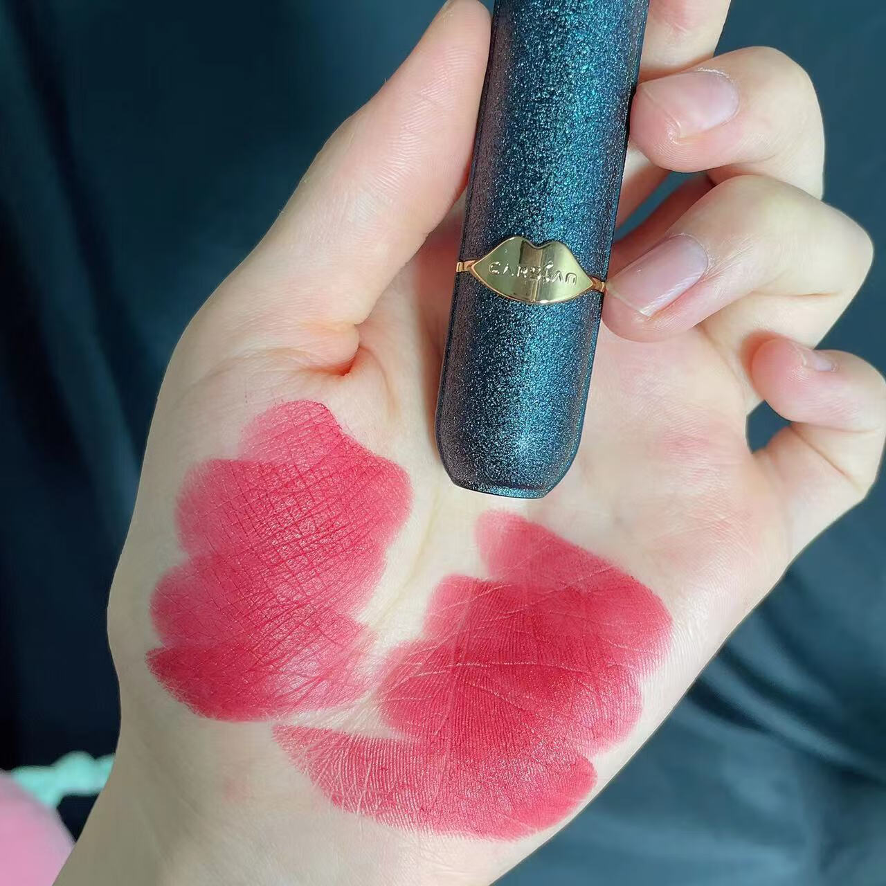 卡姿兰奶油萝卜小样试用装不易掉色沾杯持久显白自然唇膏 m05奶油萝卜