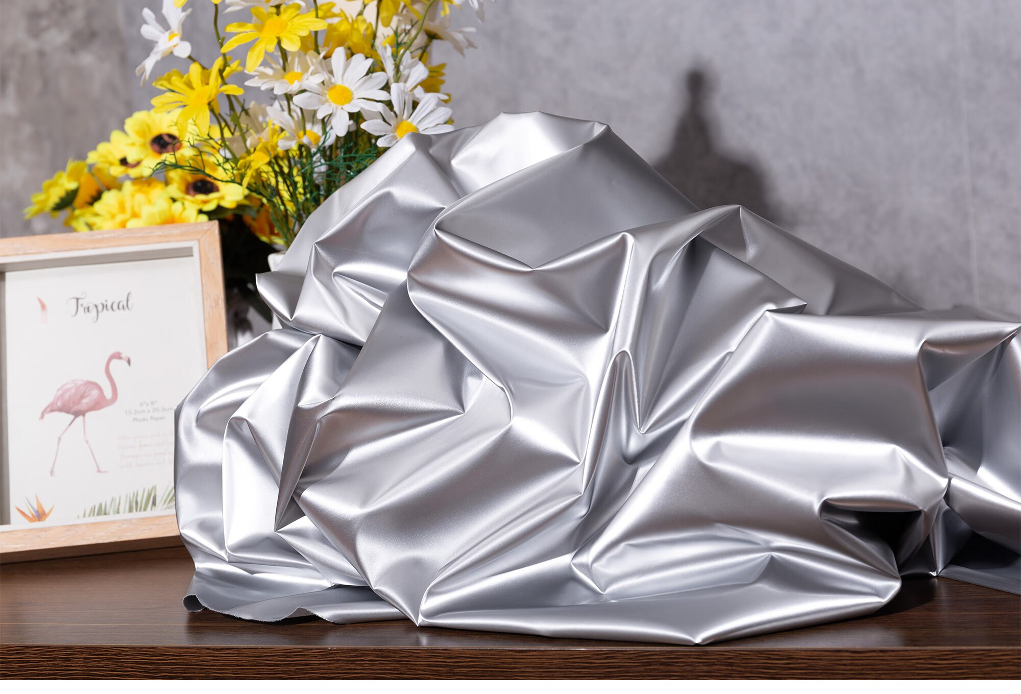 亮面免洗布料羽绒服 做羽绒服的布料面料仿pu免洗轻薄款防水光滑亮面