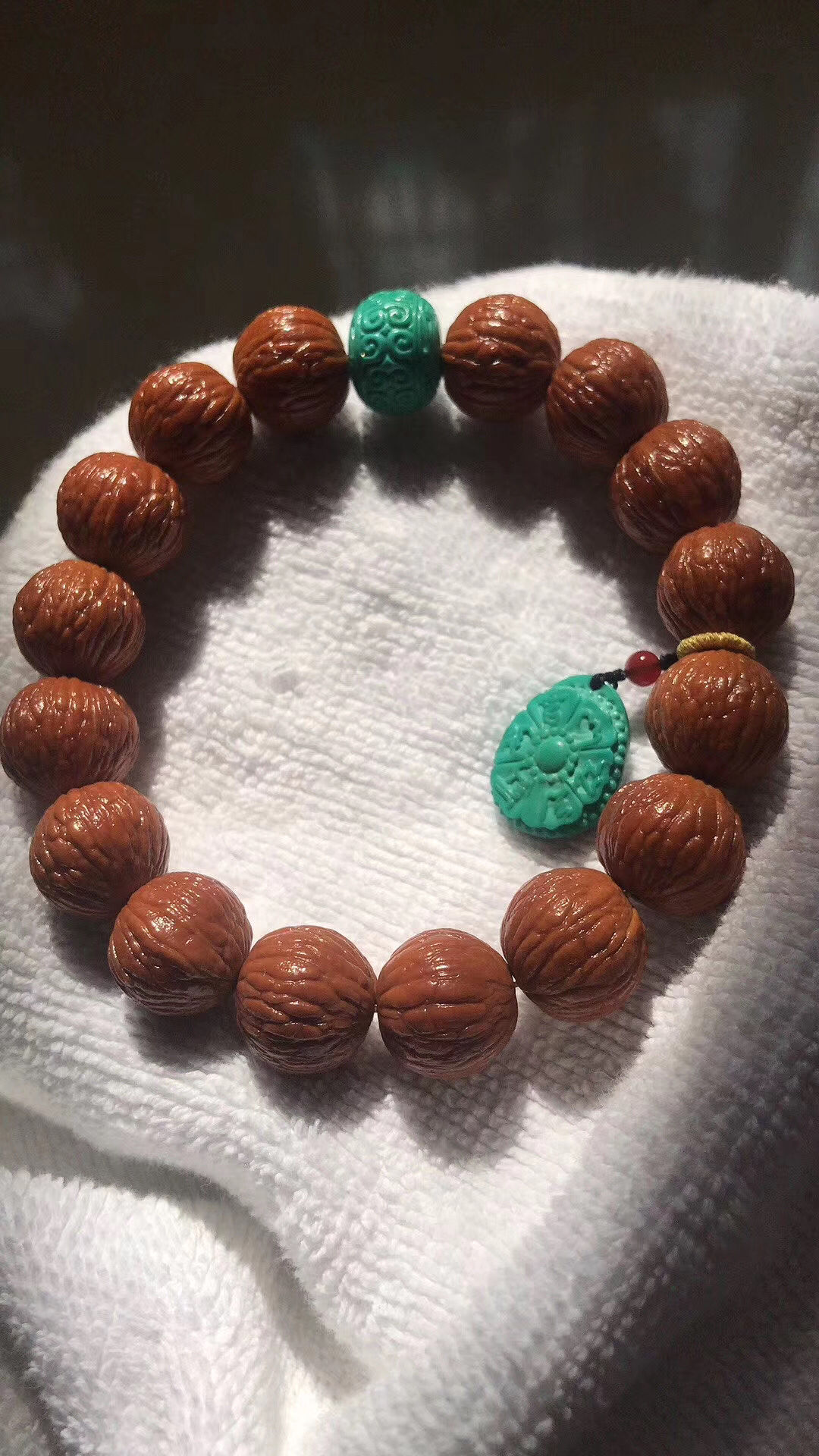 时乾 正宗磨盘凤羽美猴金丝猴头精品文玩手串 雕刻野生核桃核中之凤