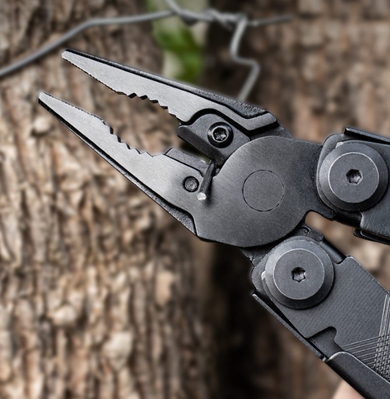 多功能钳子户外小刀折叠钳应急剪刀便携装备多用组合扳手钳刀 惊雷多