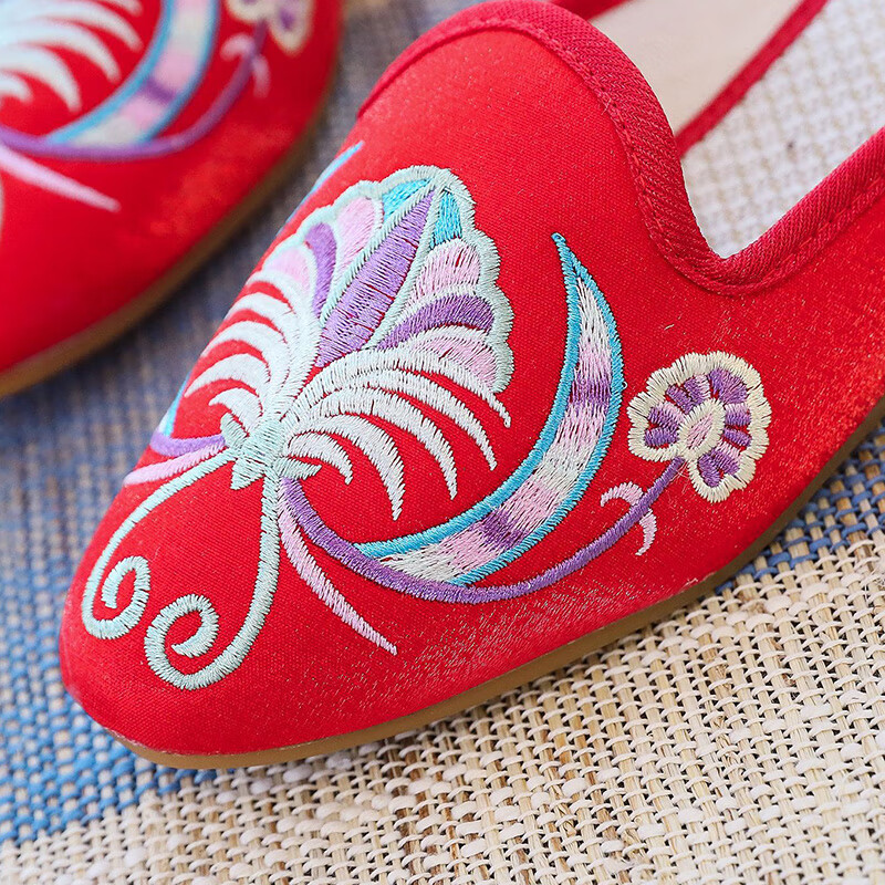 2022年新款时尚女鞋绣花拖鞋女古风刺绣汉服鞋民族风休闲穆勒鞋半拖
