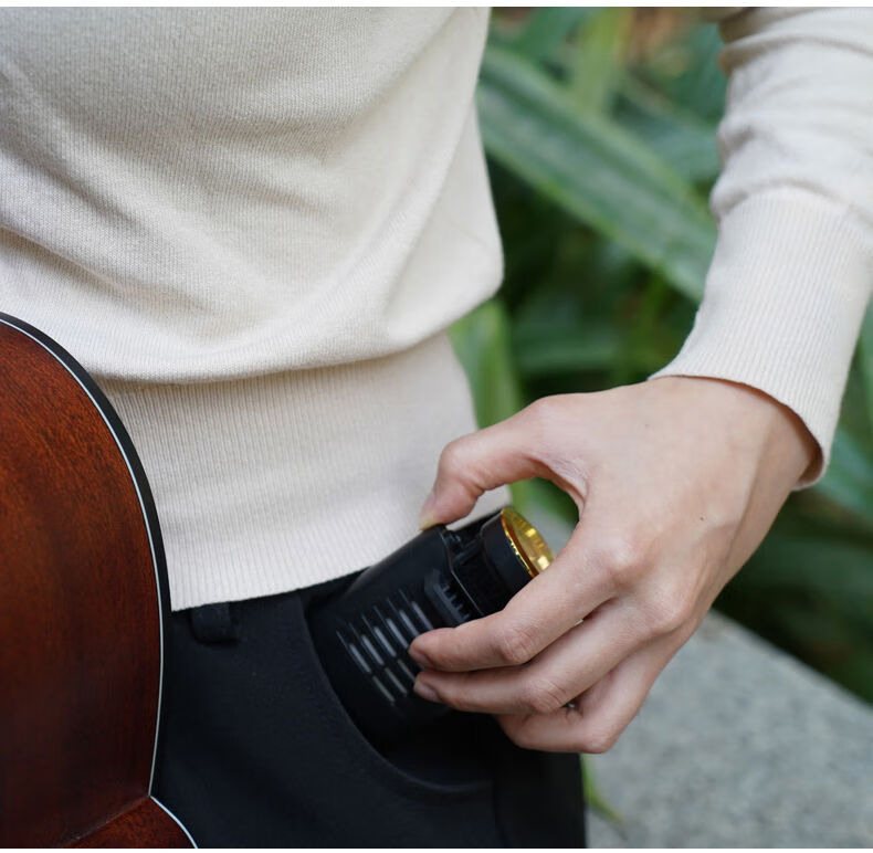 适用于 巧乐匠吉他加湿器民谣木吉他音孔加湿器古典吉他保养通用湿度