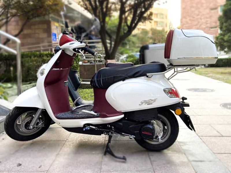 适用于塔帕尾箱wh100t2c5塔帕100改装后备箱复古行李箱塔帕尾箱红白红