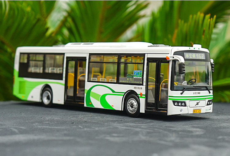 143上海公交车模型沃尔沃申沃客车上海公交车巴士浦东公交巴士模型