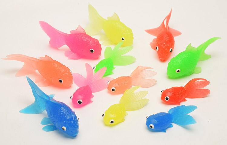 仿真金鱼玩具大号软胶假金鱼仿真鱼玩具小鱼模型海洋动物戏水玩具