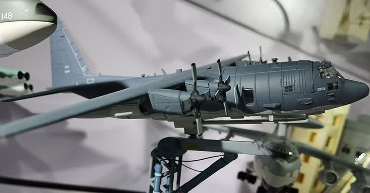 1144洛克希德ac130空中炮艇ac130u飞机模型合金摆件飞机