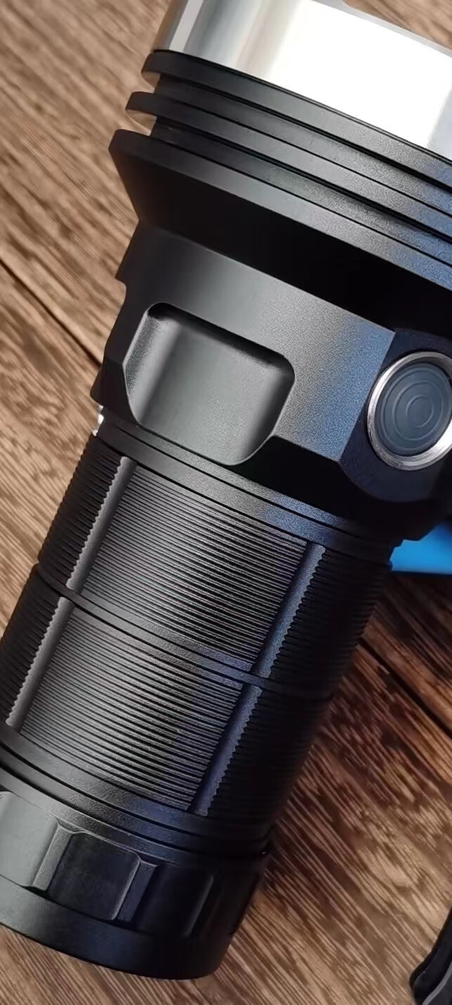 阿木手电dm80 8核sft40 1万8千流明 21700 直充 防水 强光 远射 追加