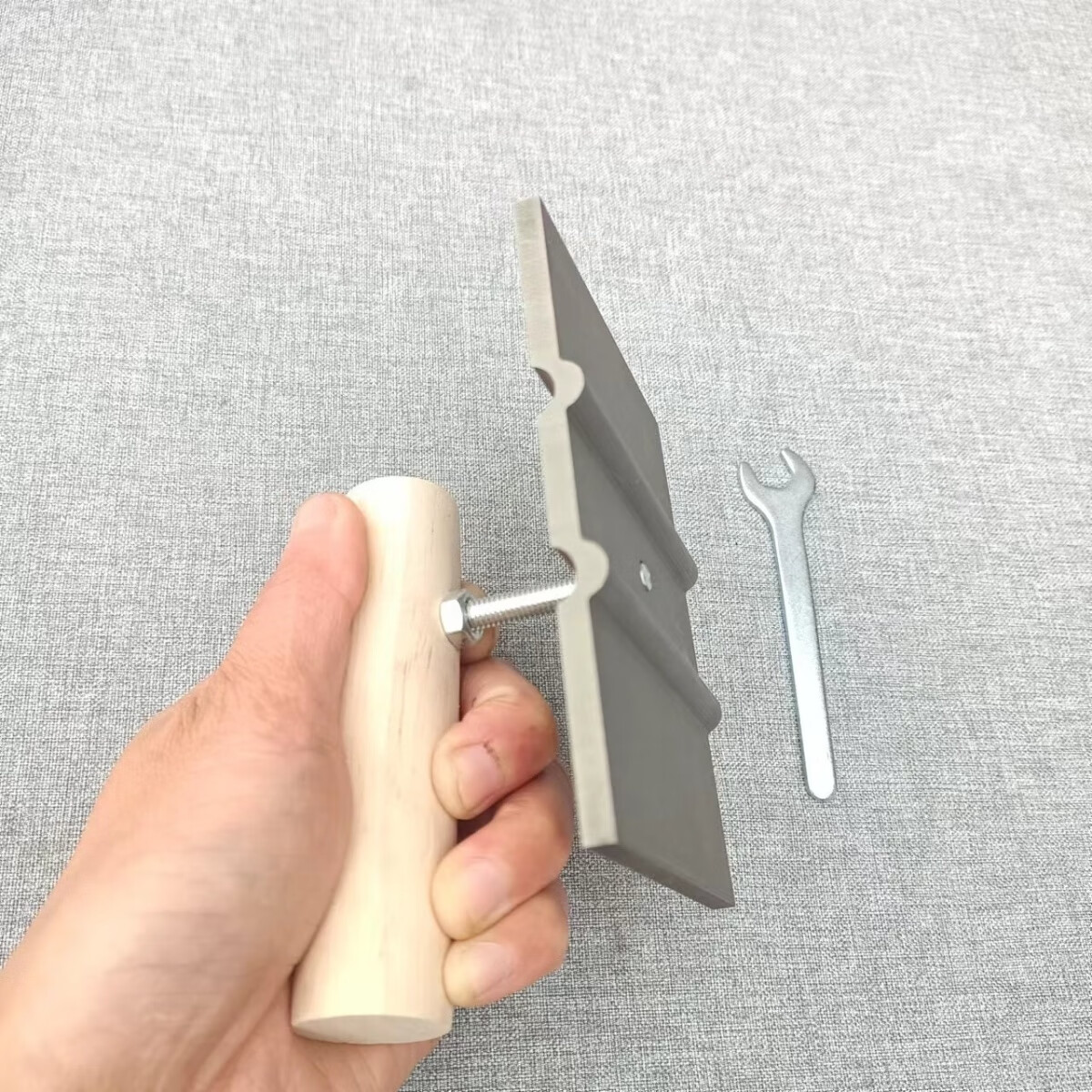 小郎人 不锈钢拉防滑槽工具 水泥砂浆抹楼梯神器 新型材质粉刷楼梯