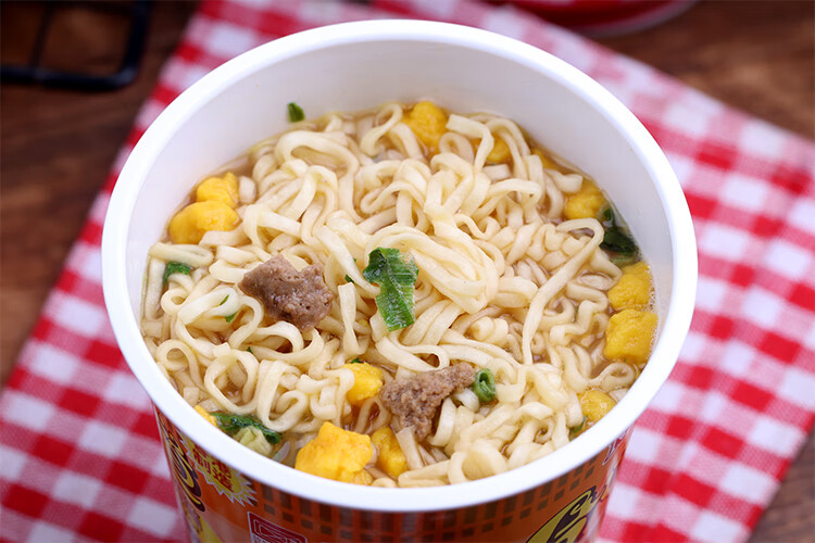 杯装方便面75g合味道方便速食泡面宵夜风味小吃虾仁风味