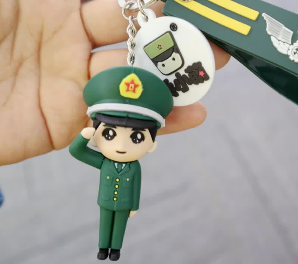 兵小萌钥匙扣军人硅胶立体钥匙扣兵哥哥公仔军恋曾小萌钥匙扣兵小萌海