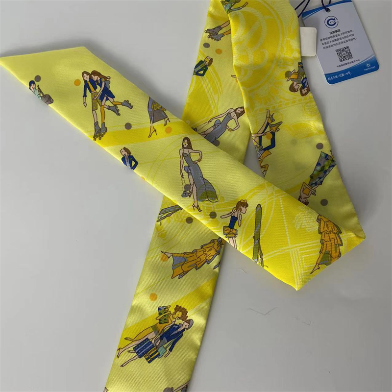 爱马仕(hermes) hermes/爱马仕小丝巾twilly女士时尚丝巾送女友生日