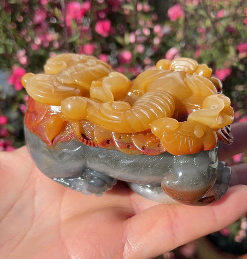 k&k宝钰云南黄龙玉三色金沙老料精雕霸王貔貅手玩摆件证书【图片 价格