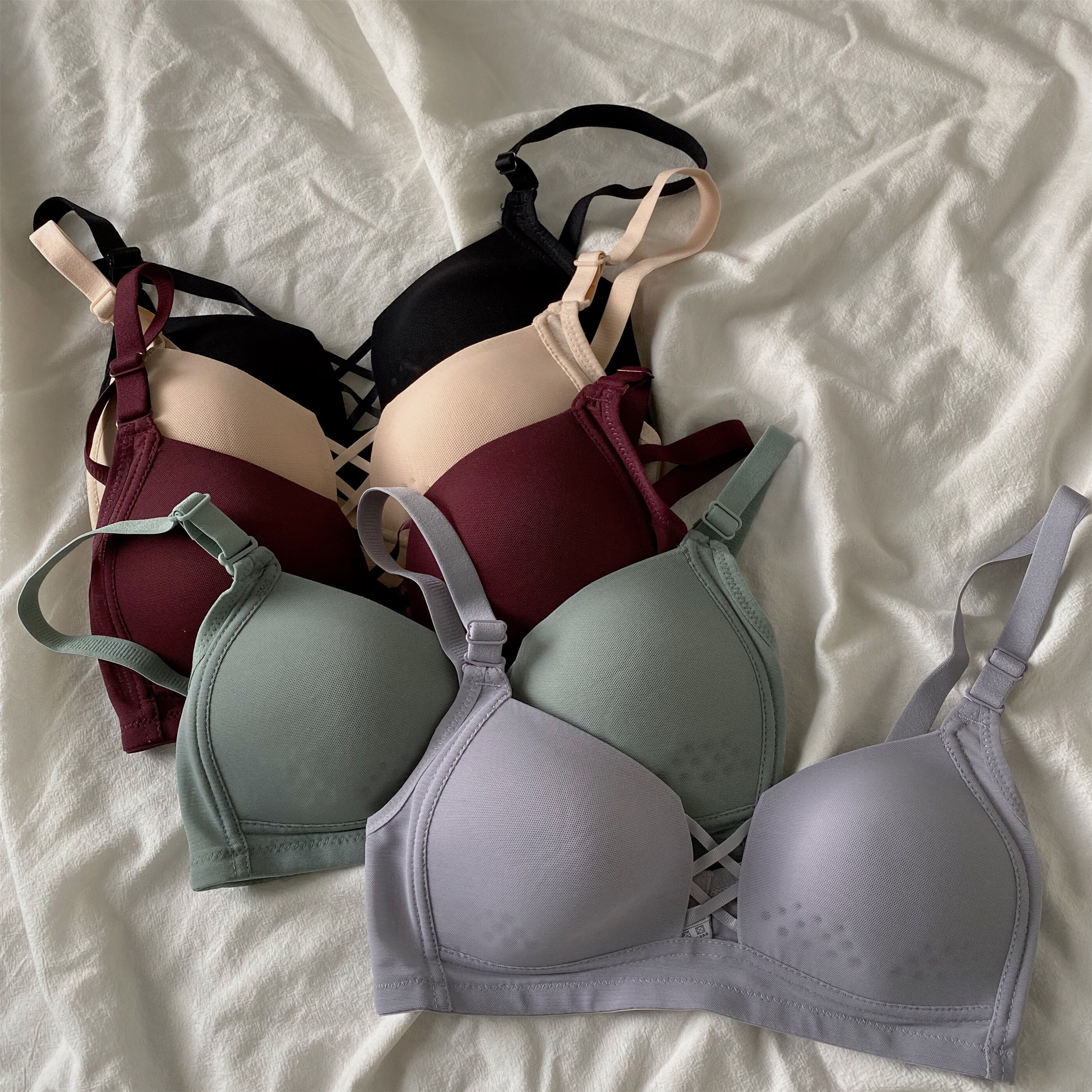 女学生bra小胸防滑抹胸无钢圈裹胸内衣聚扰纹胸衣 黑色 34/75ab通杯