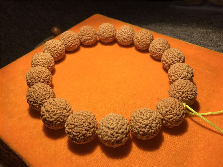 芙蕖文玩无瓣金刚佛罗正圆无刀痕满肉佛螺菩提高密籽手串限量大尺20mm